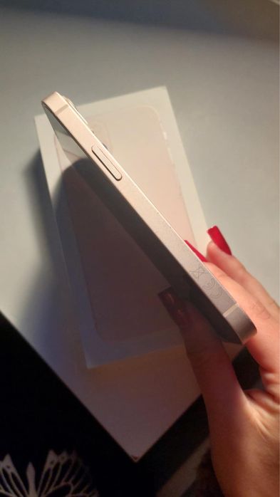 IPhone 13 mini stan idelany
