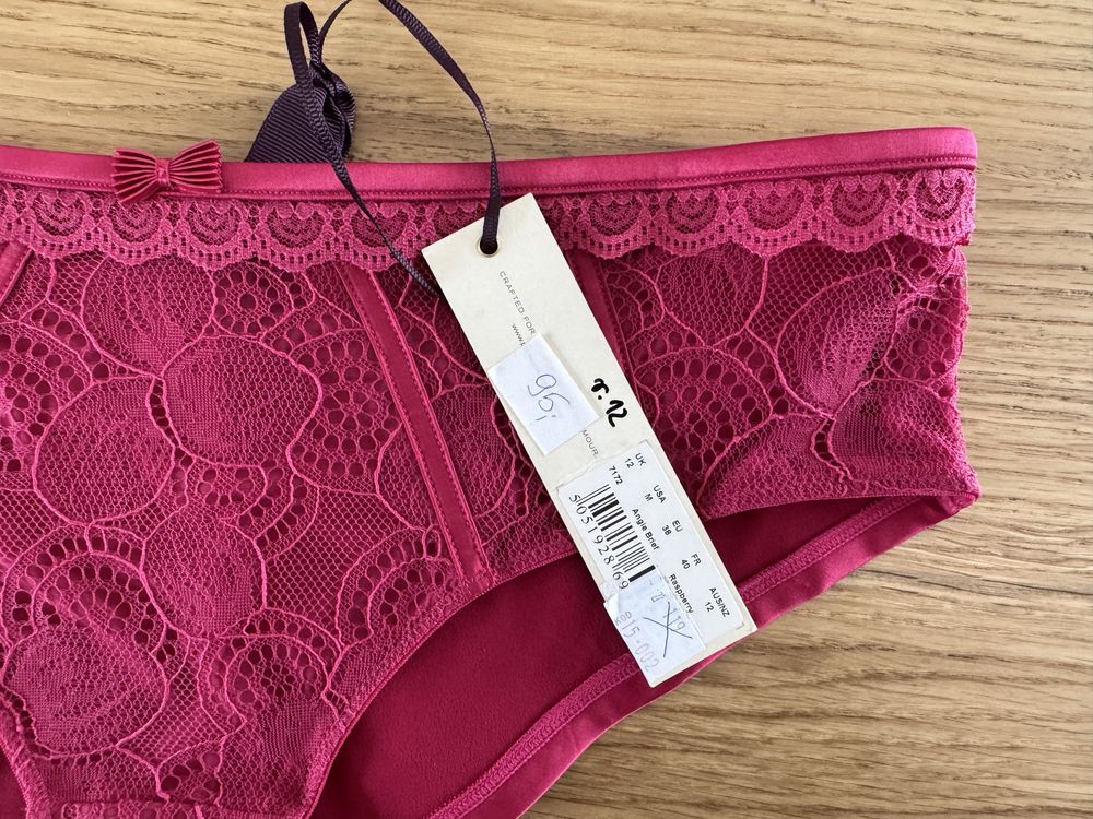 Figi nowe M brytyjskiej firmy Panache Black