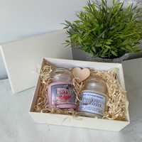 Box prezentowy na Dzień Matki/urodziny z 2 świecami sojowymi 205 ml