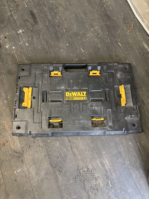 Adapter dewalt toughtsystem
