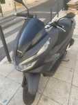 Honda pcx125.