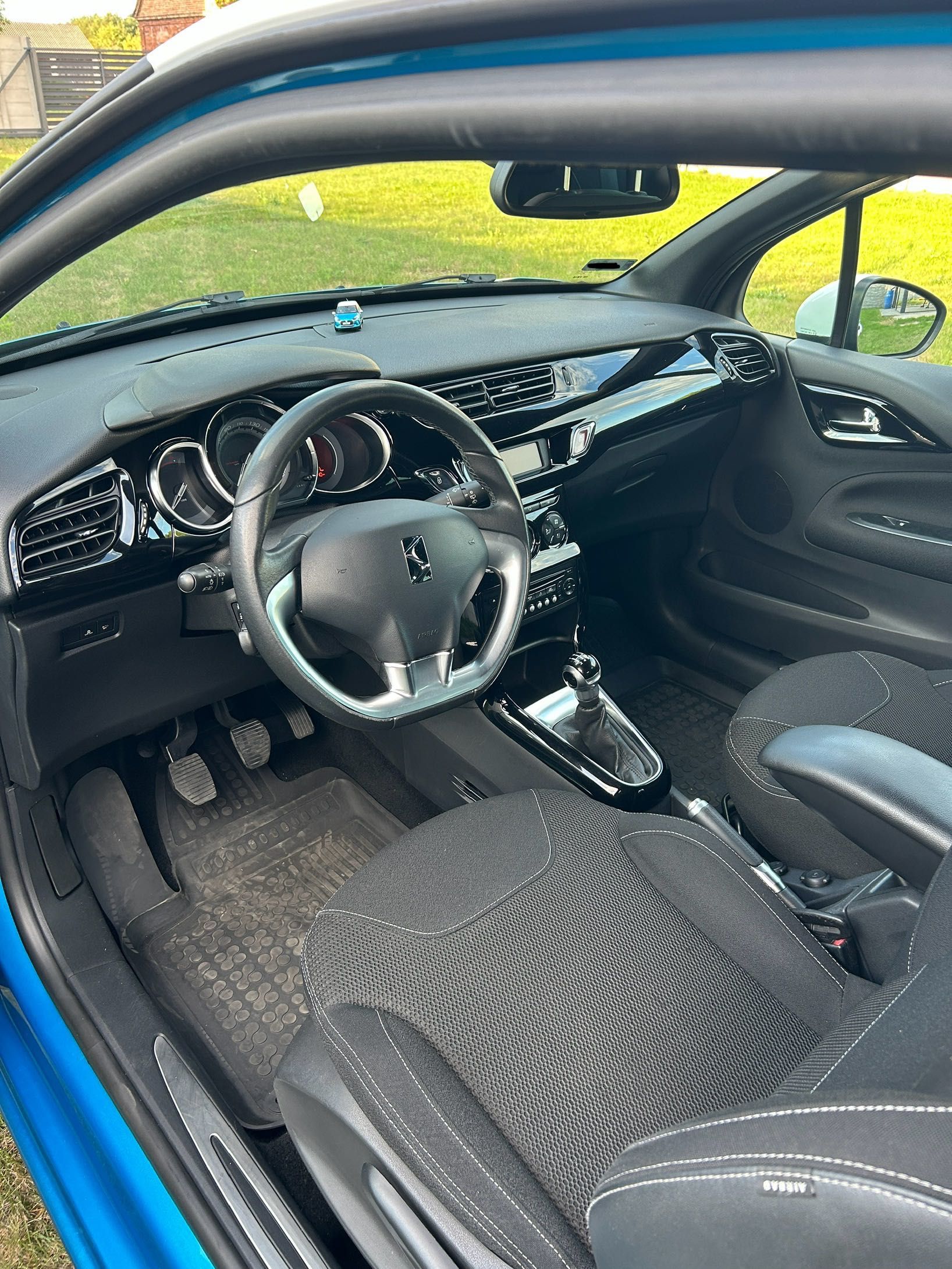 Citroen DS3 1.6HDI 2011 rok