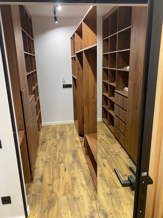 Квартира в Брамі з інвертором,ремонтом+ гараж