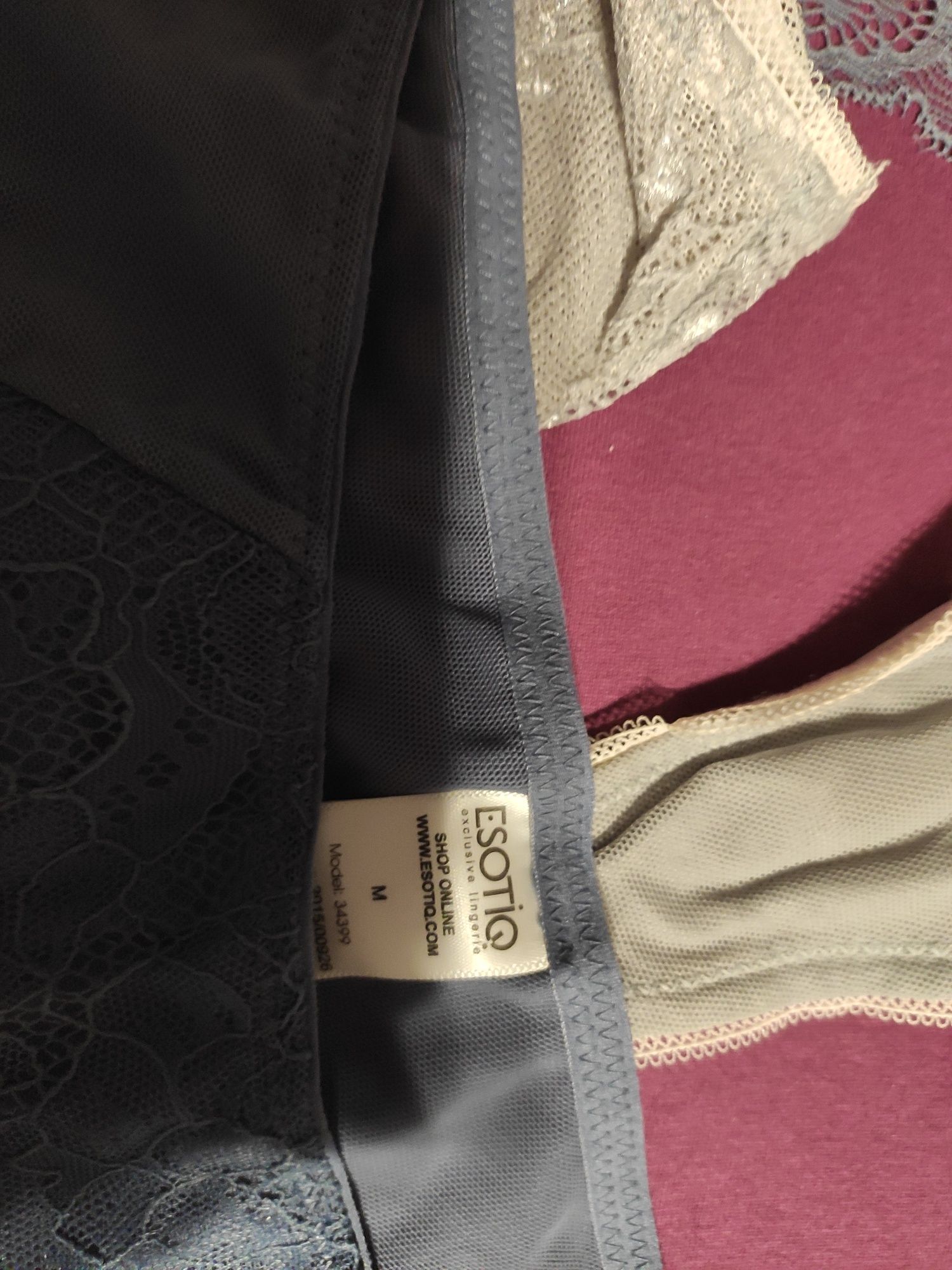 65C 65D komplet bielizny biustonosz figi stringi