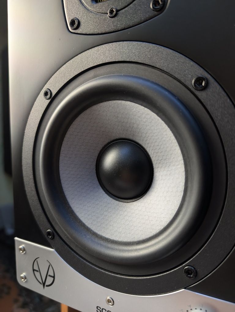 Студійні монітори Eve Audio SC 205 (5 дюймів, студійні колонки)