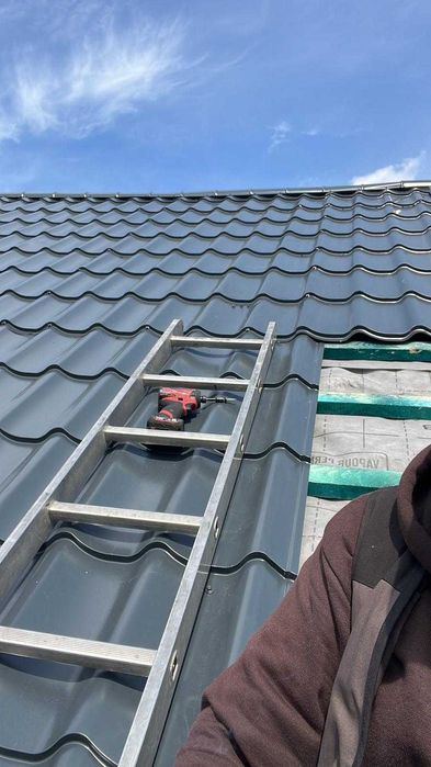 Kompleksowe Usługi Dekarskie- Naprawa Dachu, Montaż Rynien i inne
