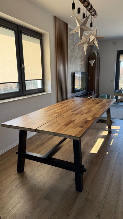 Stół drewniany SKOGSTA Ikea akacja/czarny, 235x100 cm