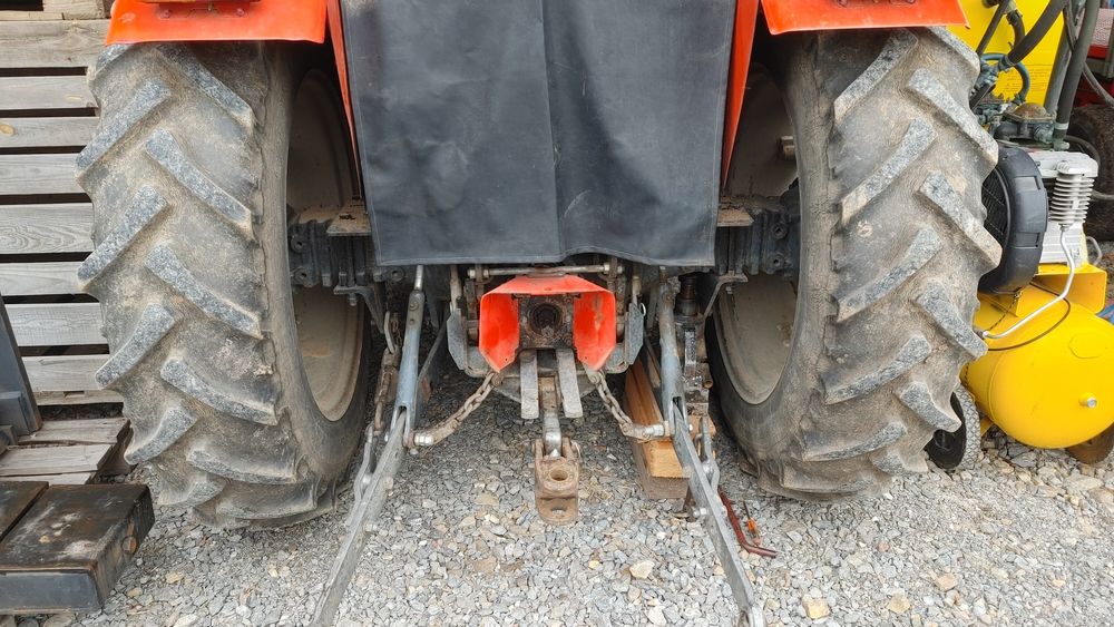Opony 12.4 R 32 MF 255 235 ursus 3512