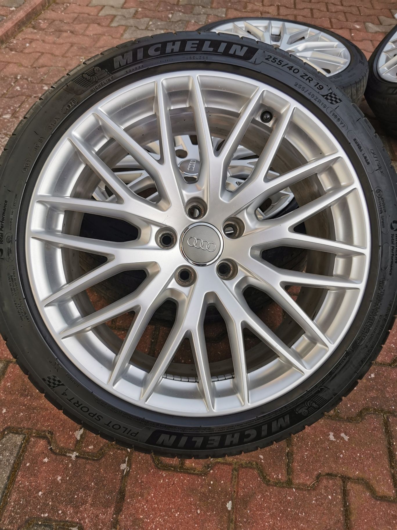 Oryginalne Koła Felgi 19" Audi A6 C7 C6 A4 B9 A5 8,5Jx19 ET43 255/40