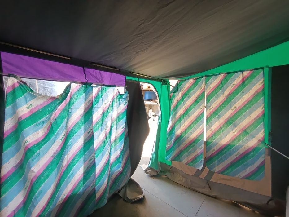 Auto tenda(atrelado tenda)