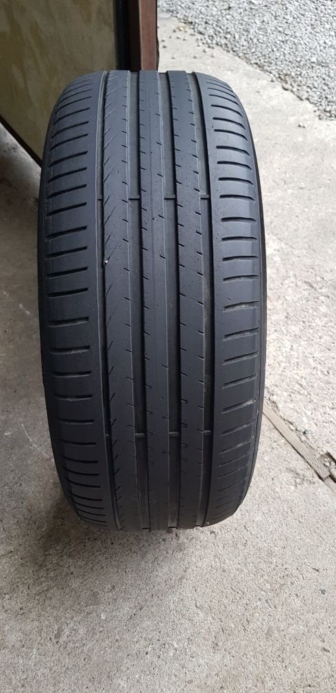 Opona letnia jedną sztuka Pirelli 235/45/18