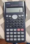 Calculadora Científica Casio
Calculadora Científica CASIO FX-82MS (10