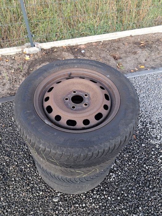 Komplet kół Zimowych 225/60 R16 Roztaw 5x114,3