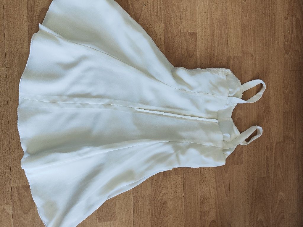 Sukienka  biała elegancka