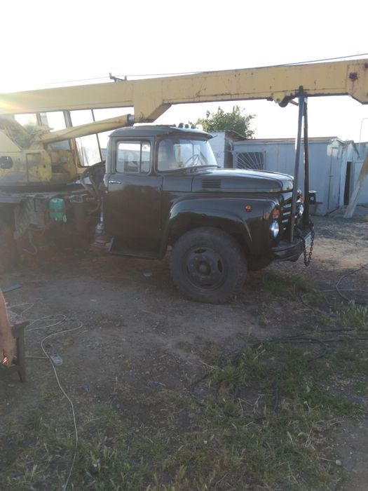 Продам.  Кран. Зил 130 дизель