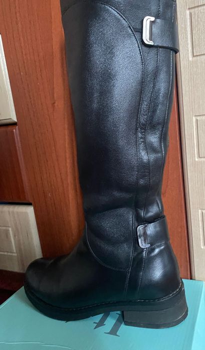 Продам шкіряні сапожки 39р.