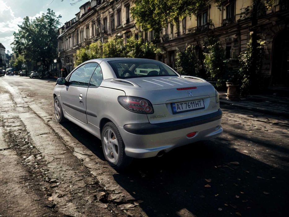 Оренда Peugeot 206 CC  – автомат, бензин, кабріолет з відкидним дахом