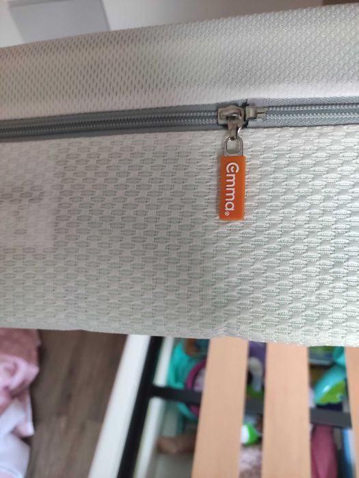 Cama e colchão como novos