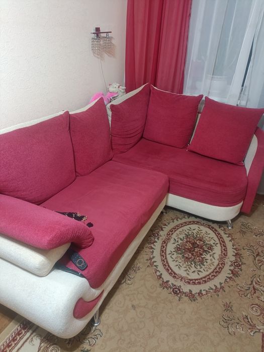 Диван-кровать угловой