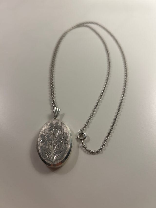 Medalhão antigo Georg Jensen em prata