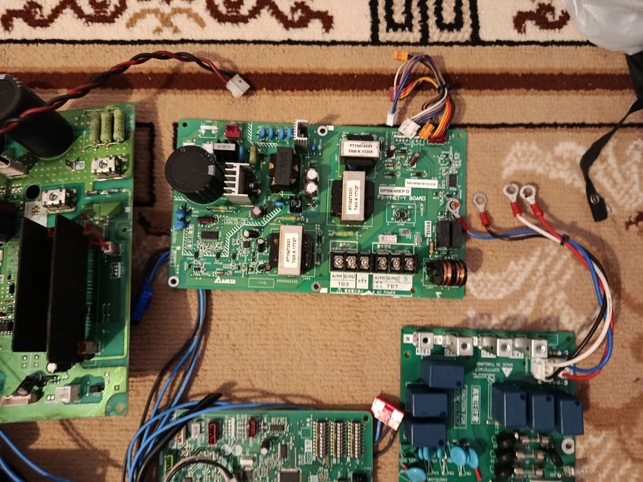 Плати кондиціонера Mitsubishi Еlectric.