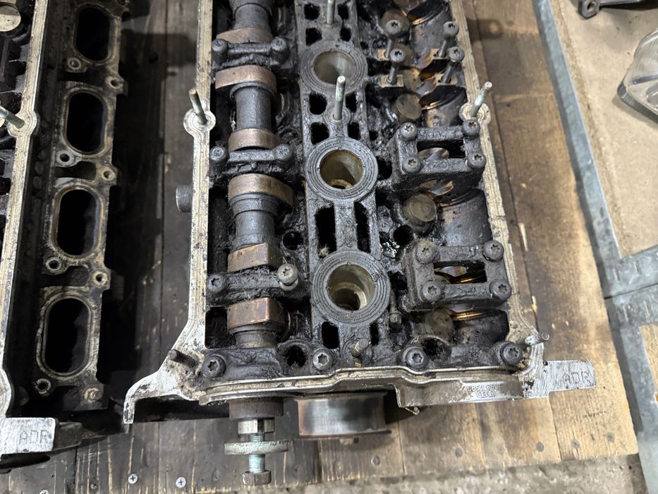 Головка блока цилиндров ГБЦ  vw b5,audi a4 1.8 20v ADR 058103373A