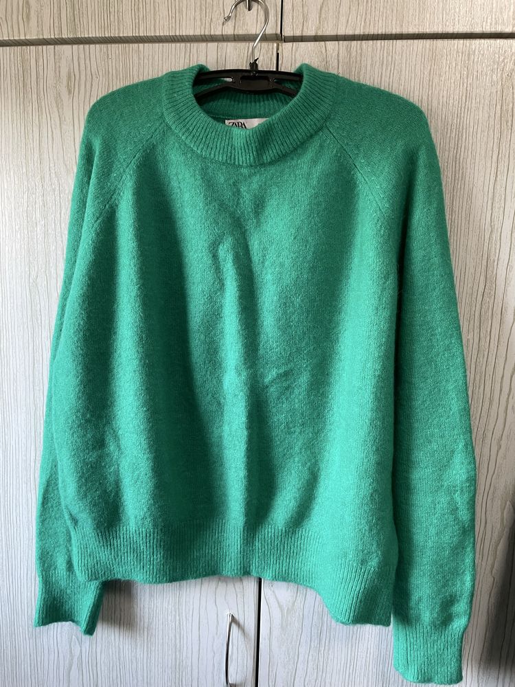 Свитер ZARA размер S, новый