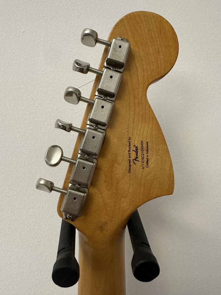 fender squier stratocaster