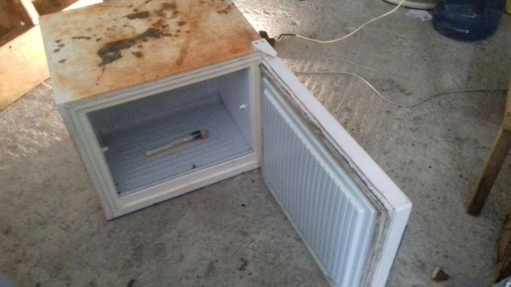 Холодильник малий