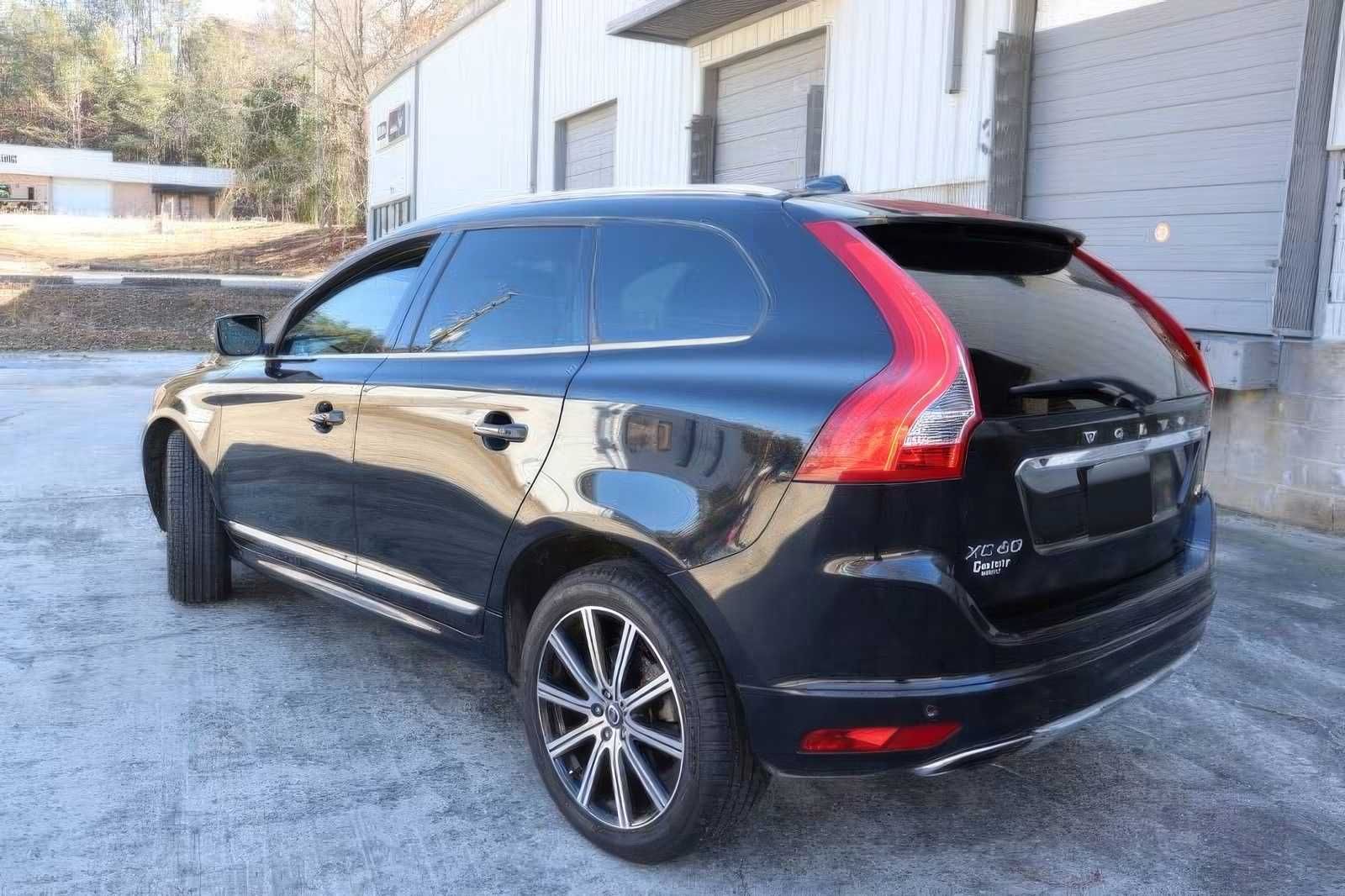 2015   Volvo   XC60