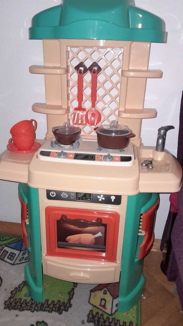 Продам дитячу кухню та горщечок