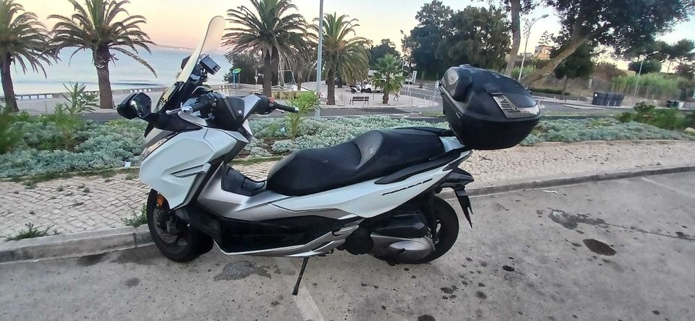 Honda Forza 300 ano 2021