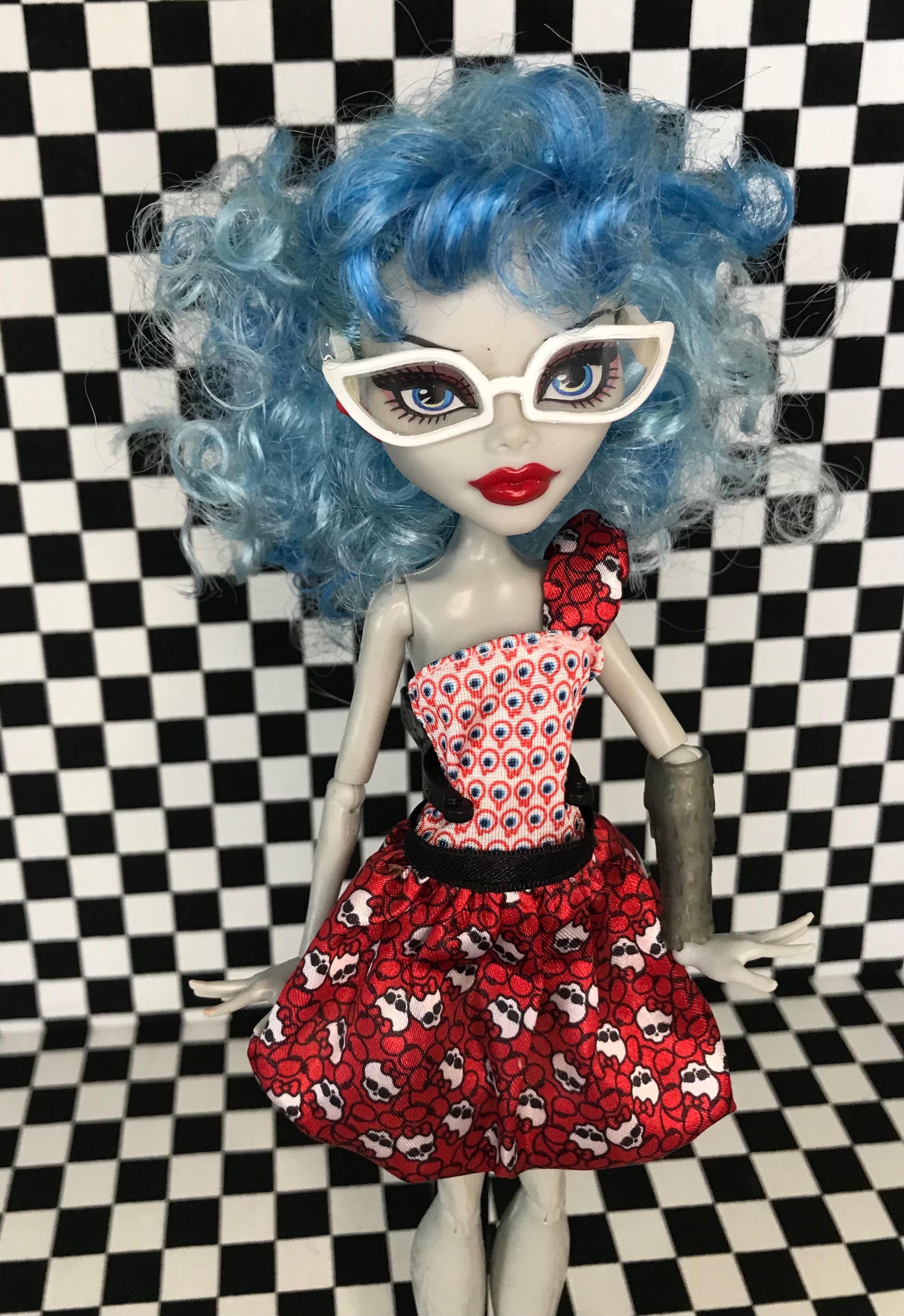 Monster High Монстер Хай Гулия Йелпс Смертельный горошек
