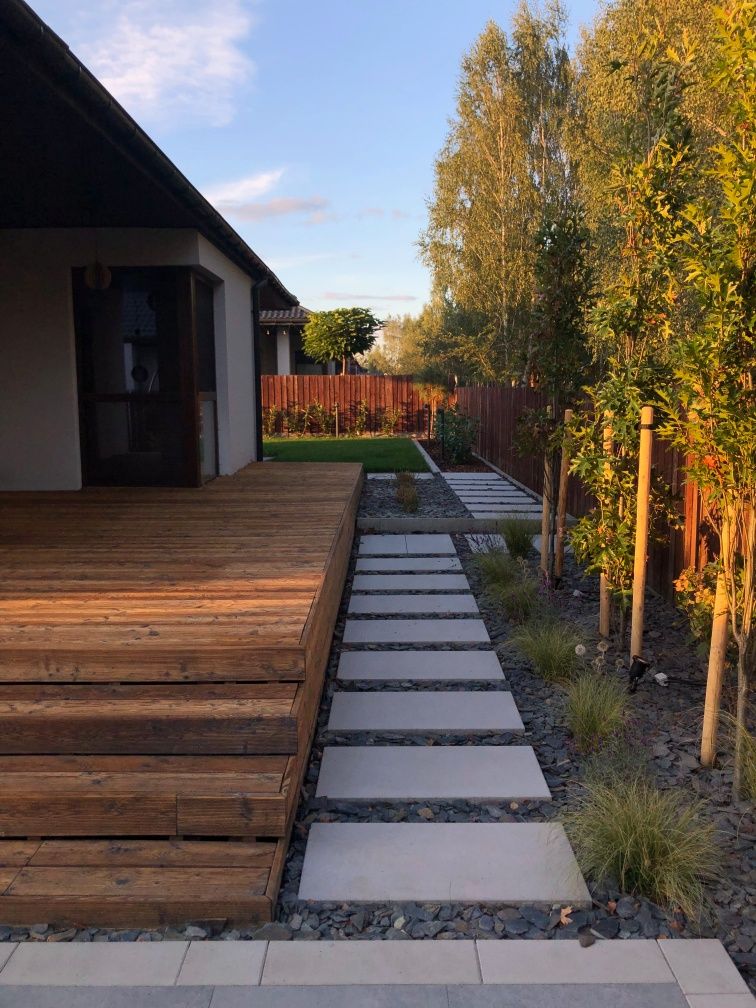 Trawa z rolki systemy nawadniania projekty ogrodów oświetlenie