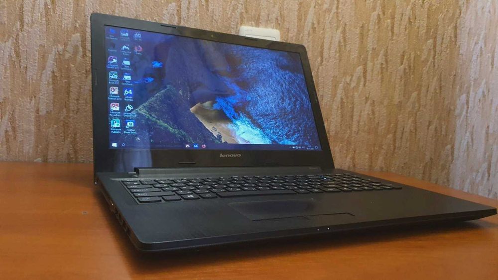 Ноутбук Lenovo G50-30 (4 ядра / батарея 4 години)