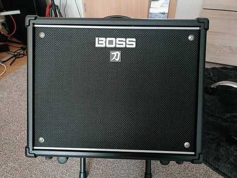 Boss Katana 50 W . Stan jak nowy.W komplecie Footswitch Boss FS-5L