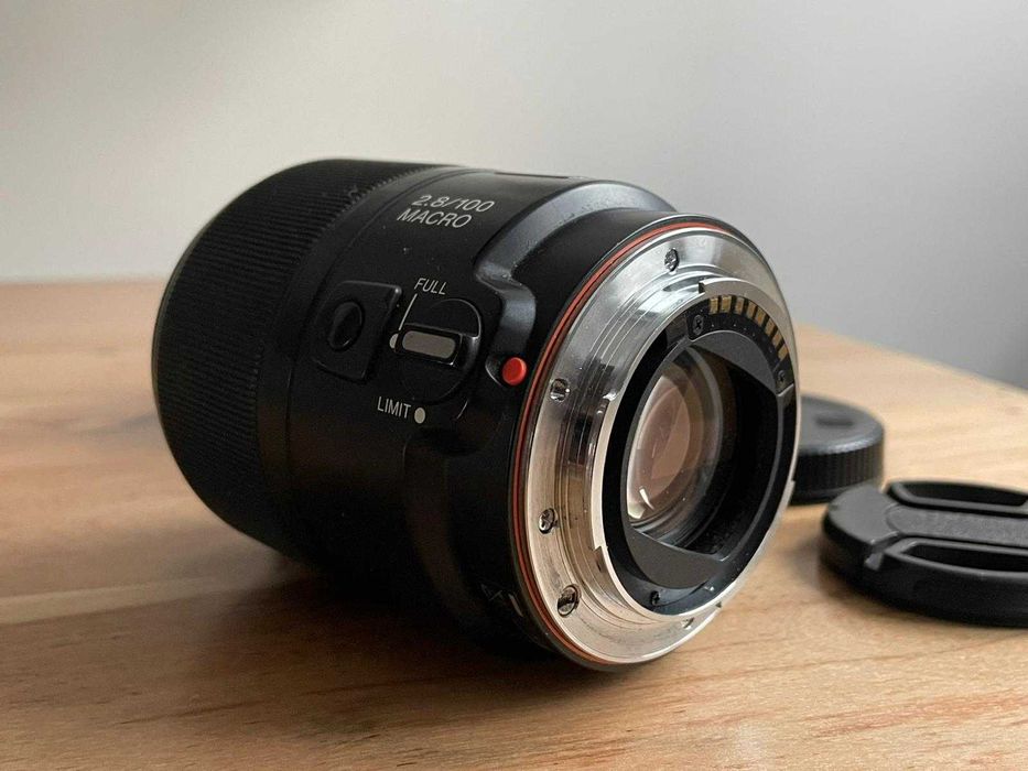 Sony 100mm f/2.8 Macro (SAL100M28) – bardzo dobry stan