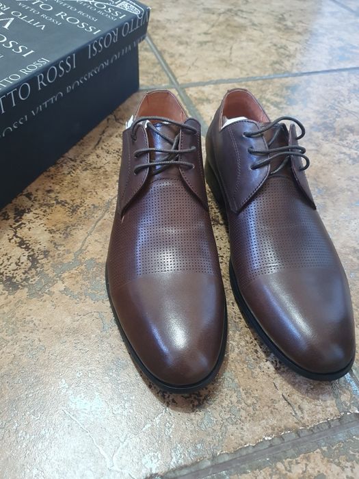 Продам Кожаные Туфли VITTO ROSSI размер 40