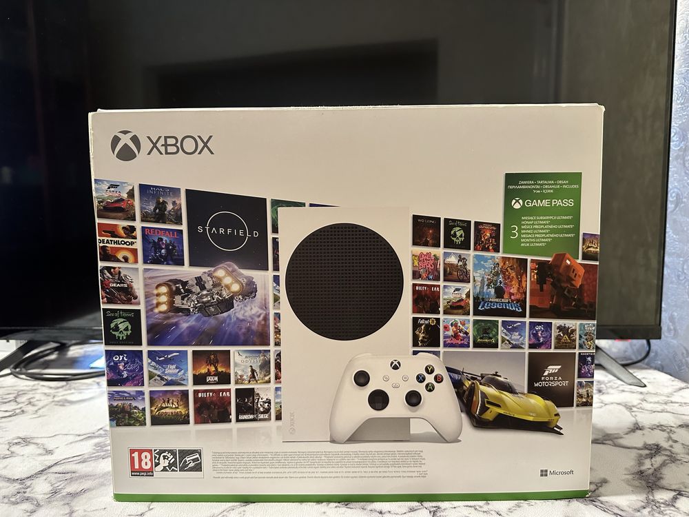 Xbox Series S 512 Gb з геймпадом і док станцією