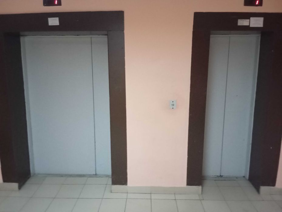 продам двухкомнатную квартиру 71м кв 3эт 10 эт кирпичного дома