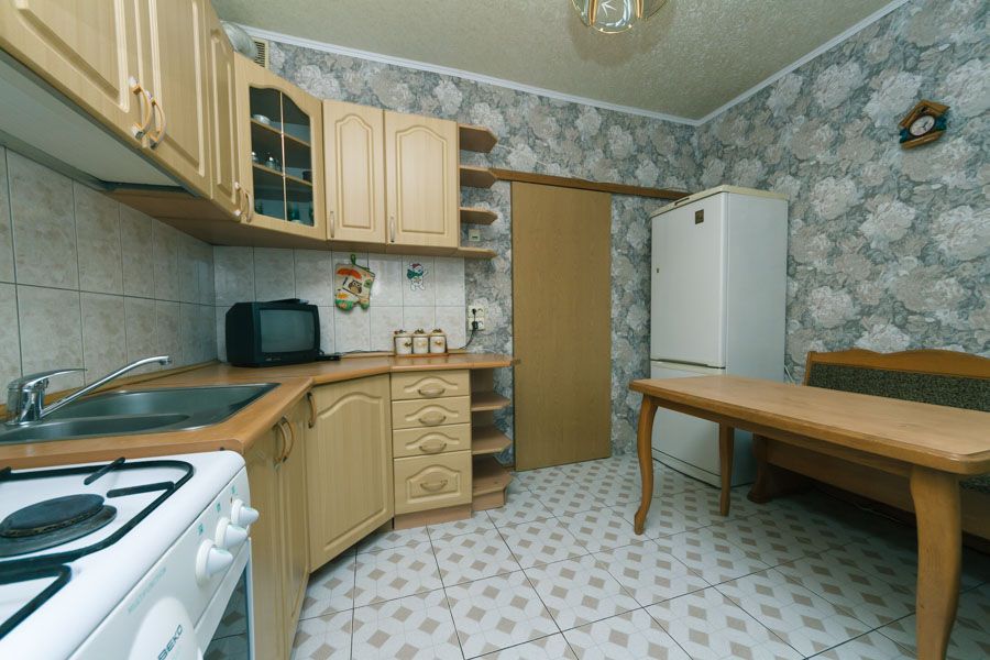 Своя 2-кімнатна квартира метро Позняки, вул.  Гмирі 13