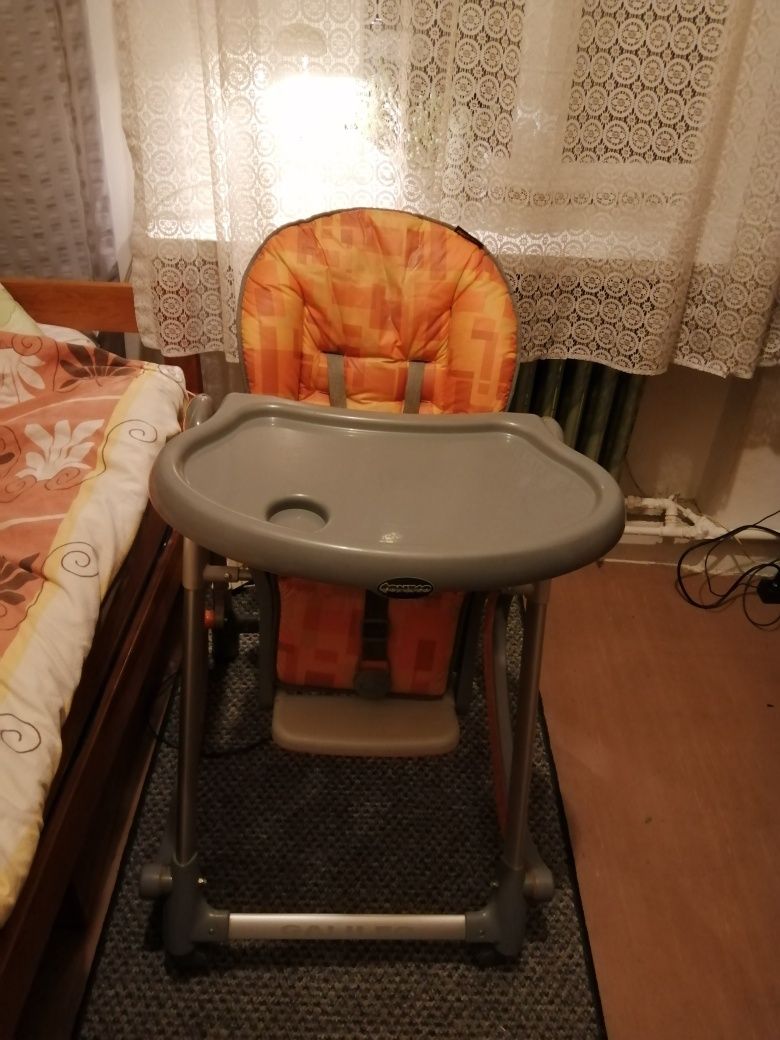 Krzeselko do karmienia, z funkcją bujaczka nowe