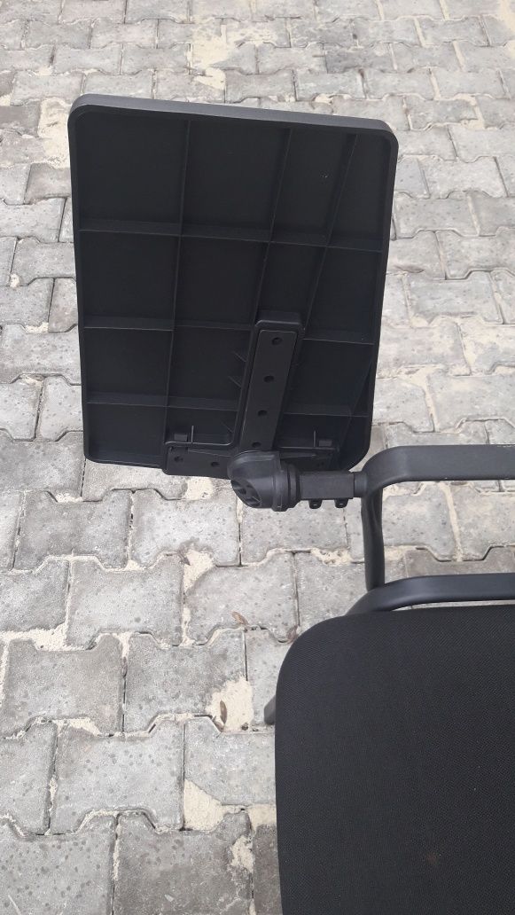 Столик планшет для офисных стульев Новый Стиль
