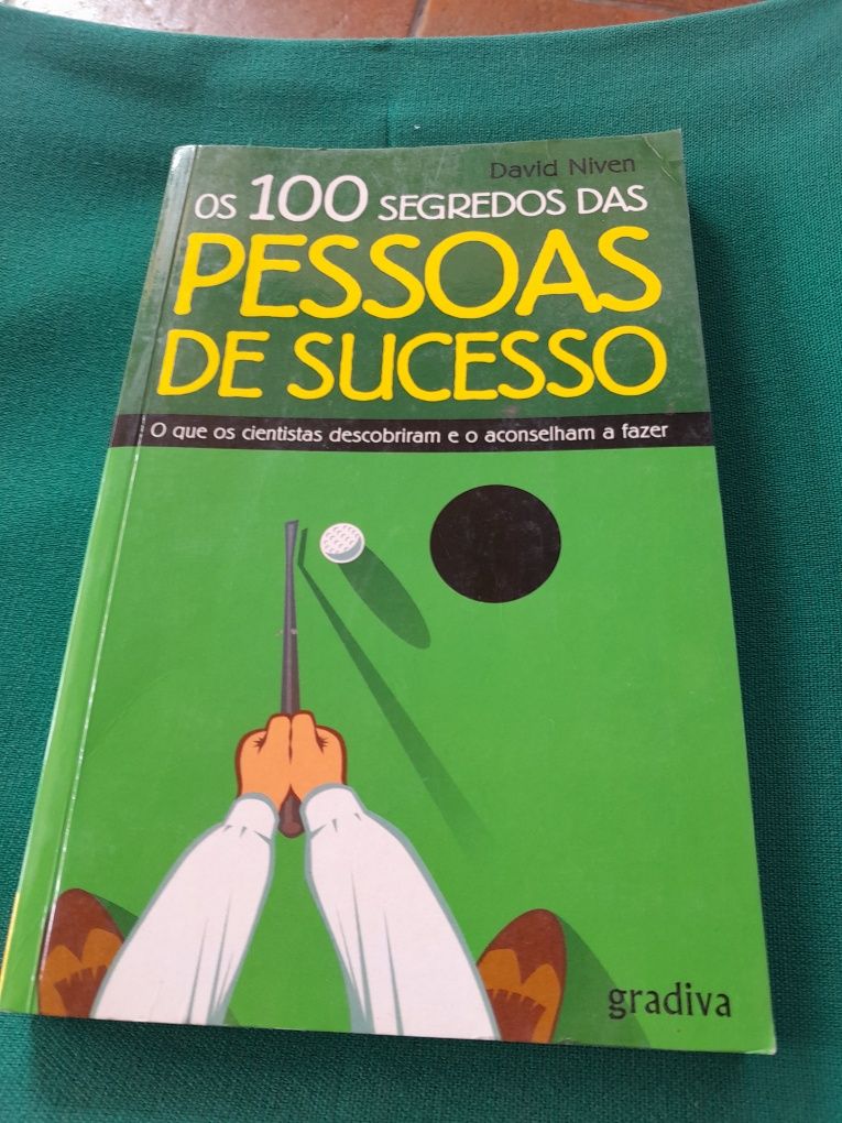 Livro "Os 100segredos das pessoas de sucesso" De David Niven