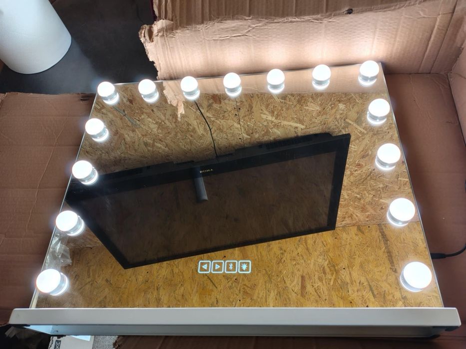 Lustro Hansong Bluetooth Hollywood z 15 lampami LED
