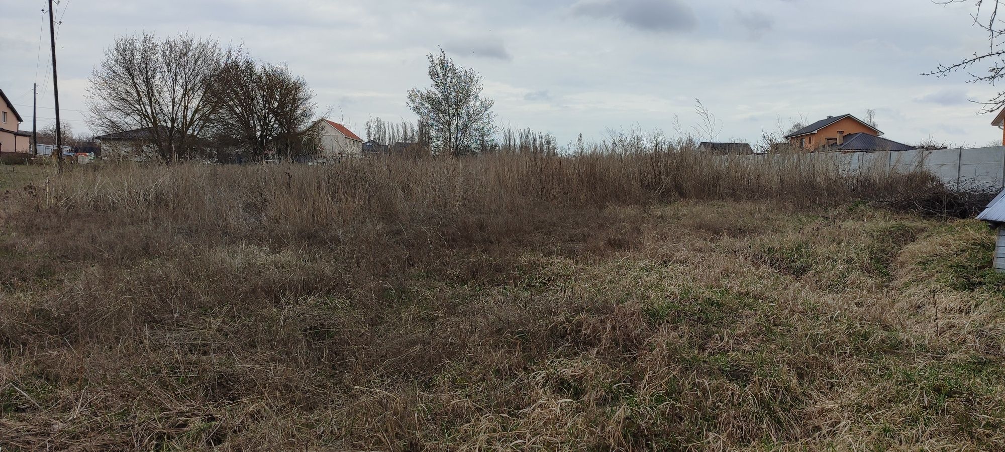 Продам землю з будинком в Білогородці