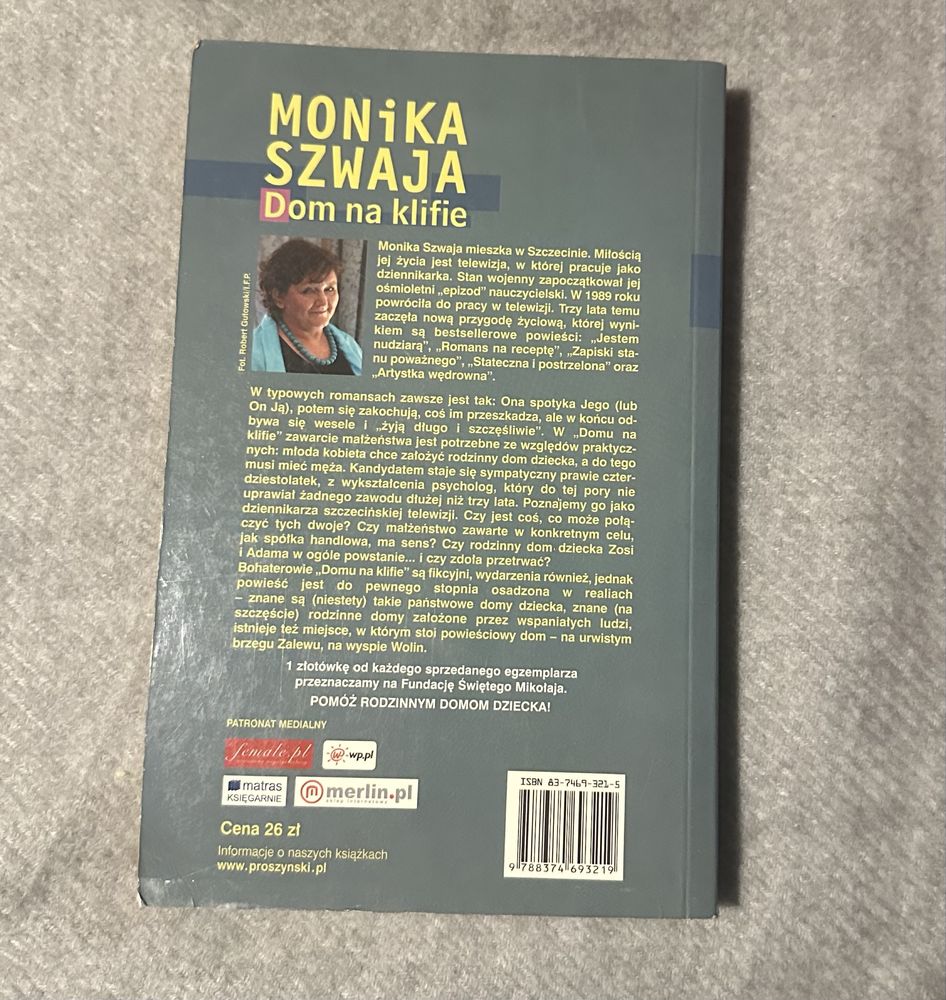 Dom na klifie - Monika Szwaja