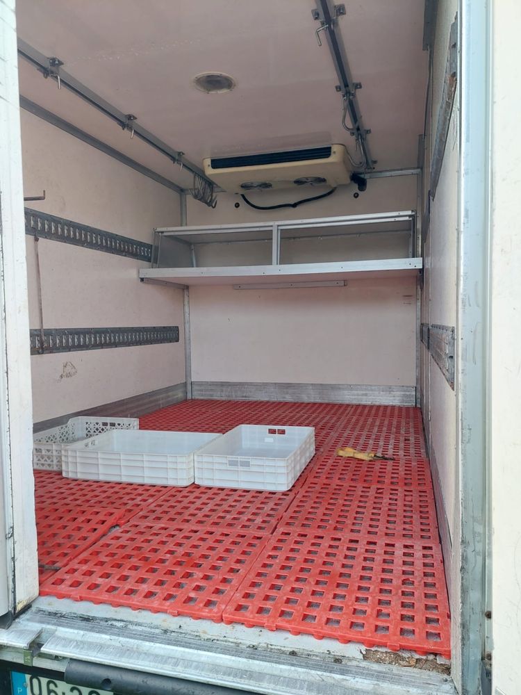 Iveco com frio pronta para entrega