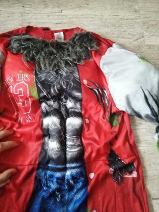 Super strój karnawałowy Wilkołak  roz. 146-152 cm