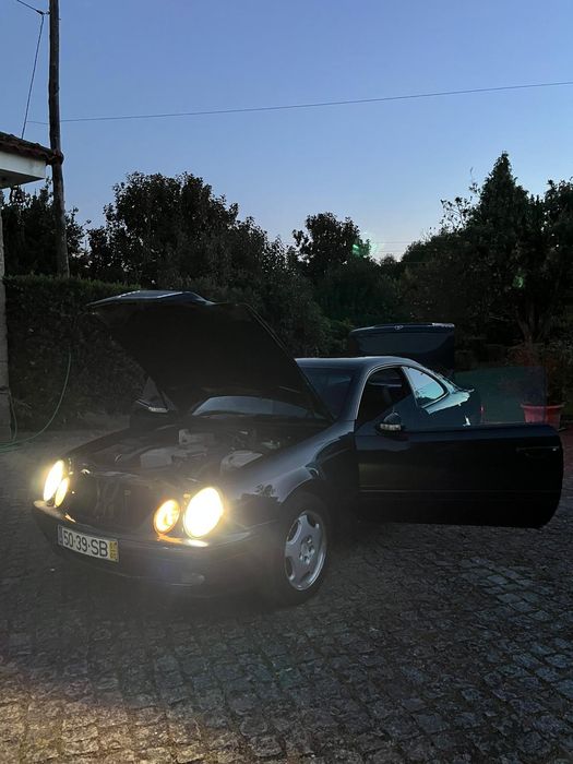 Mercedes CLK 200 Kompressor de 2001, versão Fase 2 (facelift)